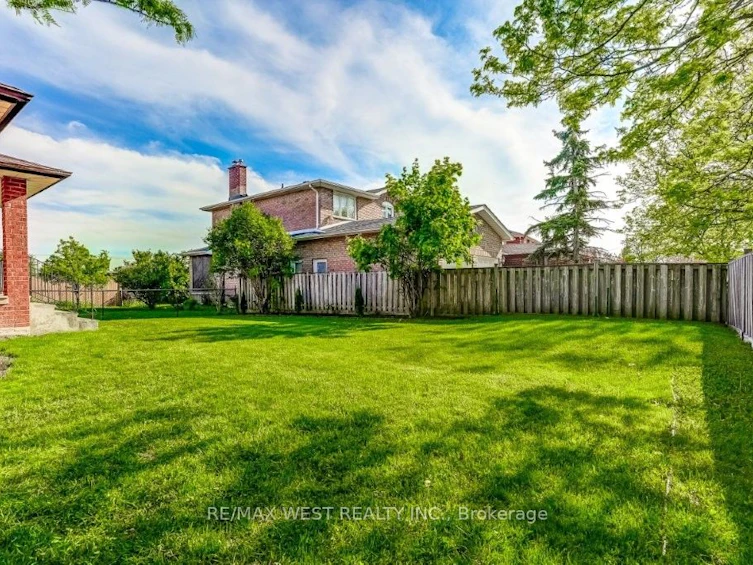 167 Silverhill Drive, Toronto, ON, M9B 6J5 - 37
