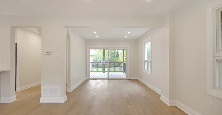 17 Uno Drive, Toronto, ON, M8Z 3N7 - 7