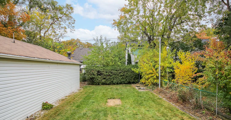 17 Uno Drive, Toronto, ON, M8Z 3N7 - 23