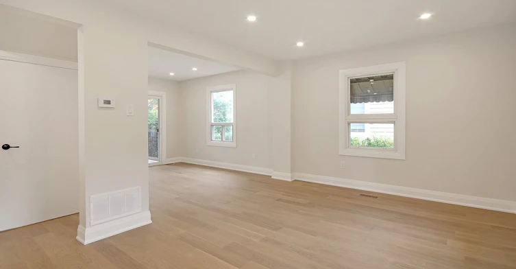 17 Uno Drive, Toronto, ON, M8Z 3N7 - 6