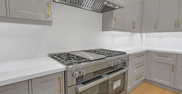 132 Lothian Avenue, Toronto, ON, M8Z 4L4 - 15