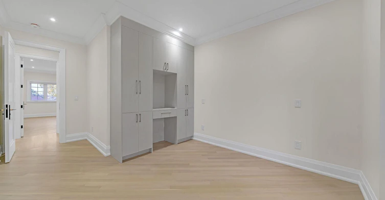 132 Lothian Avenue, Toronto, ON, M8Z 4L4 - 29