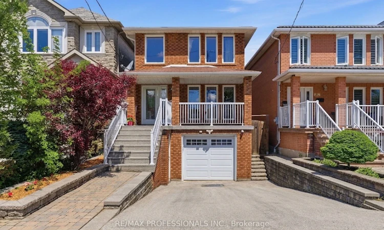 84 Harding Avenue