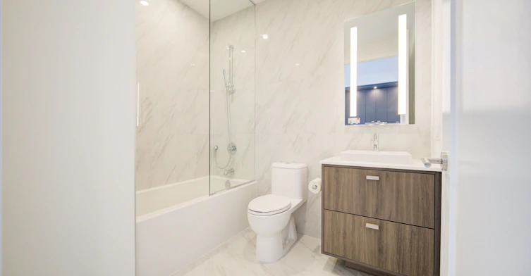 207-858 Dupont Street, Toronto, ON, M6G 0C1 - 12