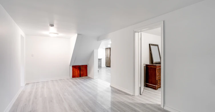 Lower-173 Rathburn Road, Toronto, ON, M9B 2L2 - 5