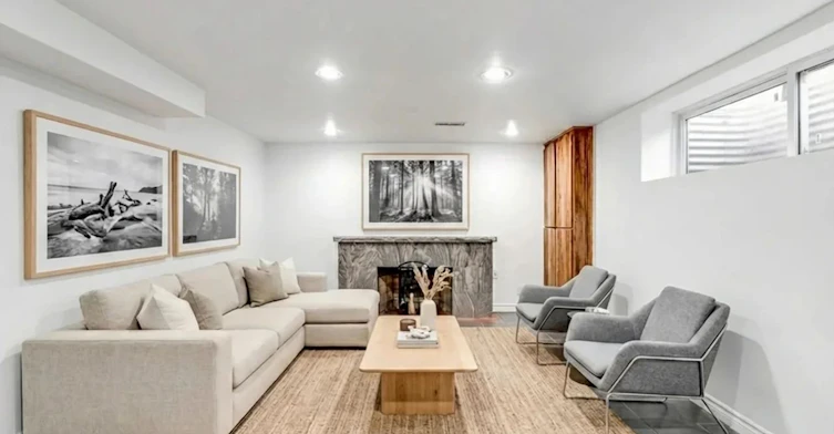 Lower-173 Rathburn Road, Toronto, ON, M9B 2L2