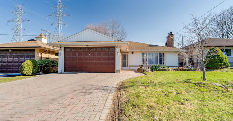 Lower-173 Rathburn Road, Toronto, ON, M9B 2L2 - 12