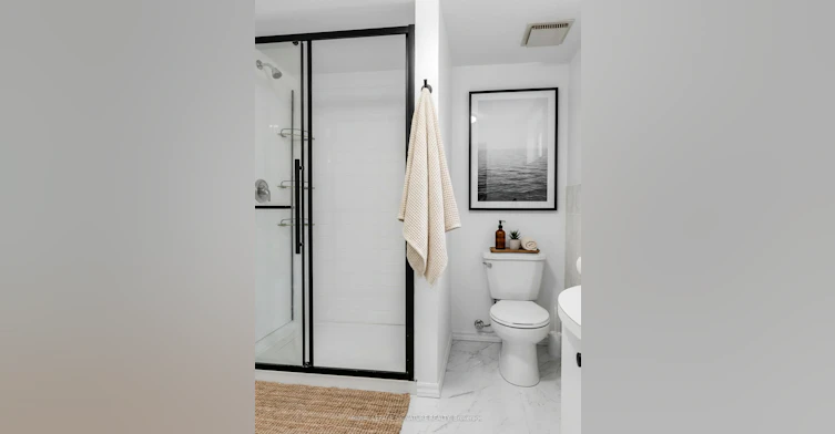 Lower-173 Rathburn Road, Toronto, ON, M9B 2L2 - 10