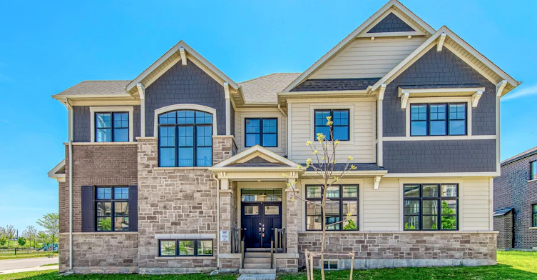 1387 Aymond Crescent, Oakville, ON, L6H 7W9 - 2