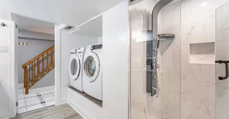704 Bookham Crescent, Mississauga, ON, L4Z 1T9 - 5