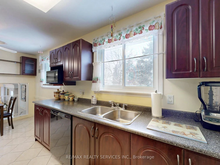 16 Grassington Crescent, Brampton, ON, L6S 1Z6 - 16