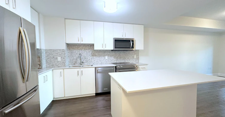101-2333 Taunton Road, Oakville, ON, L6H 0N5 - 2