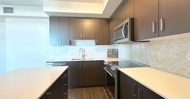901-2333 Taunton Road, Oakville, ON, L6H 0N5 - 5