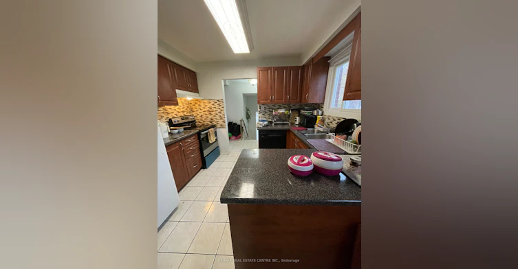 26 Foxacre Row, Brampton, ON, L6V 3P5 - 13