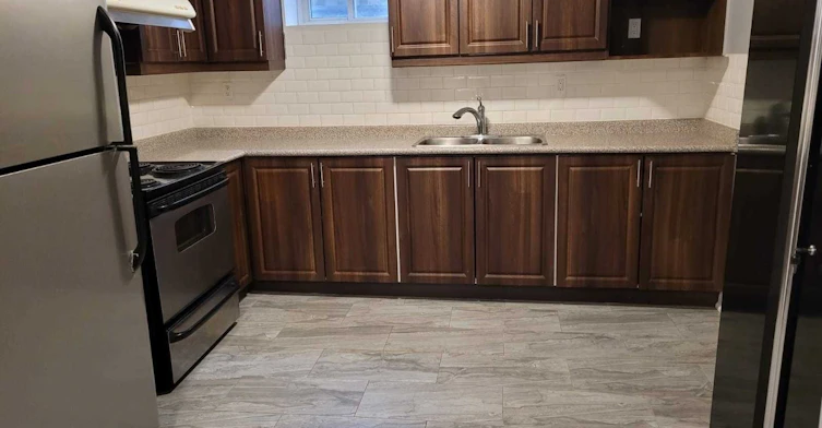 673 Bristol Road W, Mississauga, ON, L5R 3S3 - 2