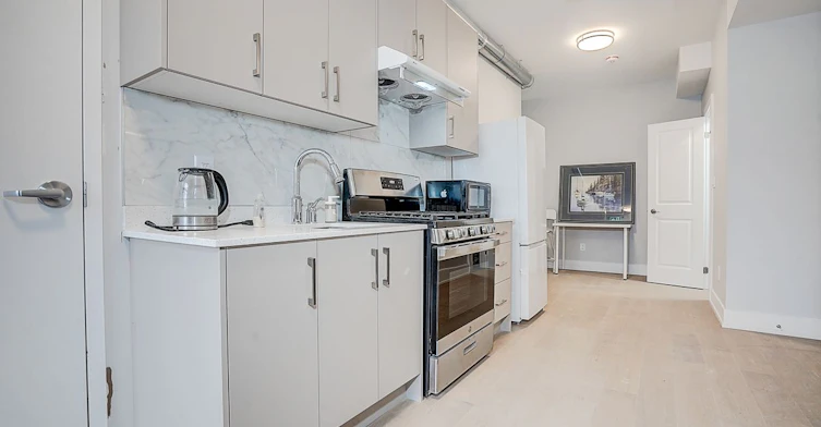 2-252 Annette Street, Toronto, ON, M6P 1R1 - 12