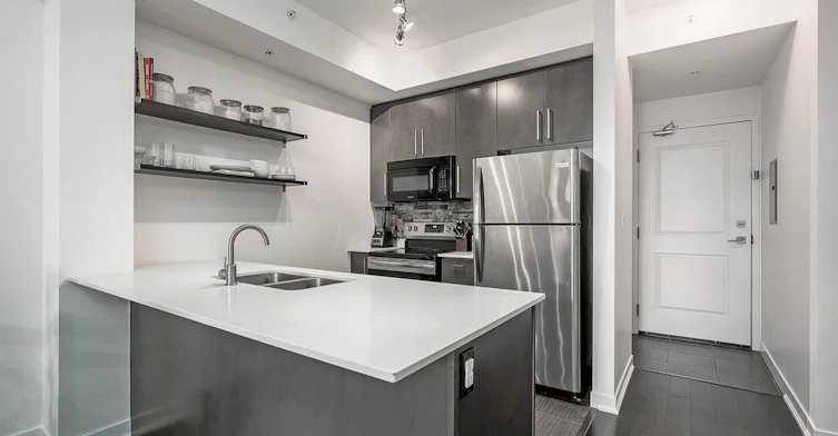 116-5010 Corporate Drive, Burlington, ON, L7L 0H6 - 3