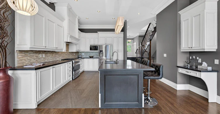 91B Evans Avenue, Toronto, ON, M8Z 1H7 - 9
