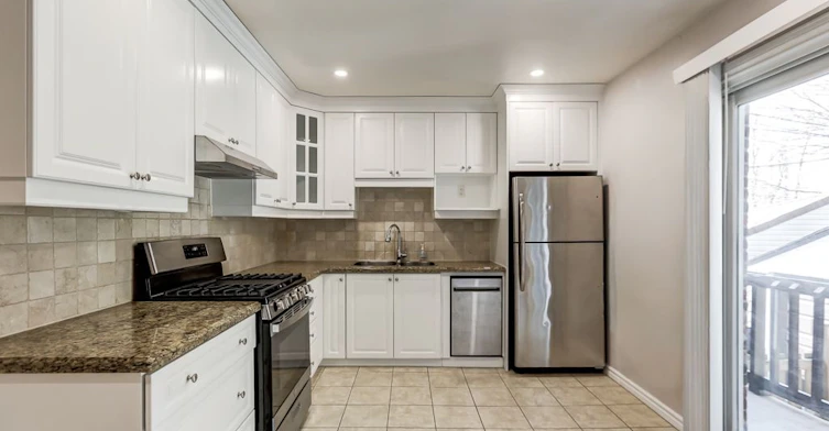 26 Grandville Avenue, Toronto, ON, M6N 4T9 - 13