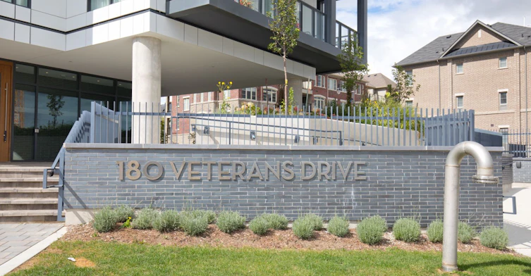 302-180 Veterans Drive, Brampton, ON, L7A 5G7 - 3