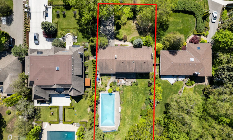 865 Meadow Wood Road