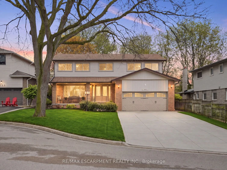 2127 Larabee Court, Burlington, ON, L7P 3S3