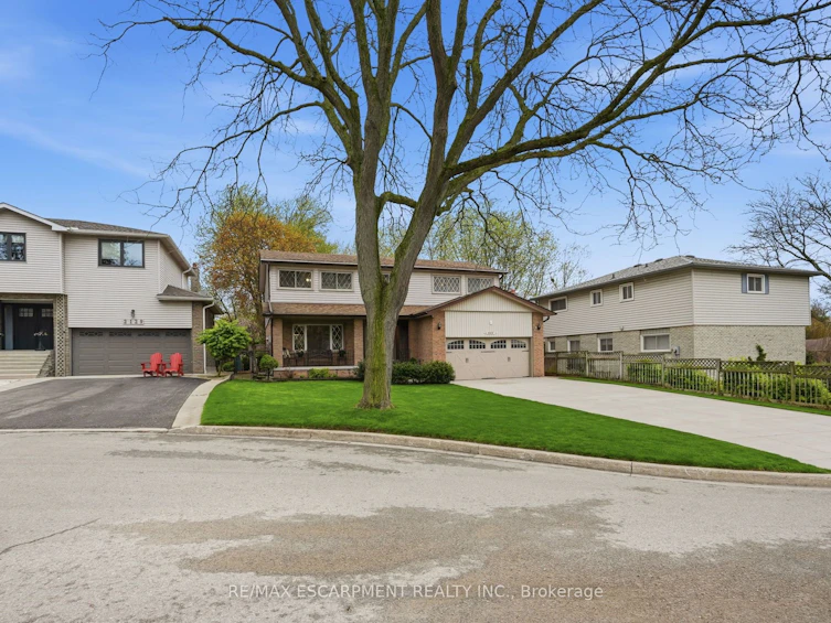 2127 Larabee Court, Burlington, ON, L7P 3S3 - 3