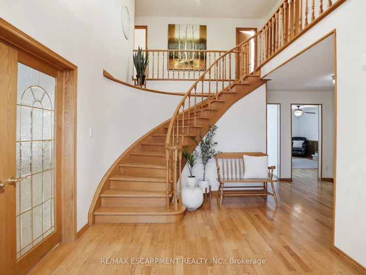 2127 Larabee Court, Burlington, ON, L7P 3S3 - 6