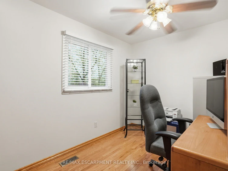 2127 Larabee Court, Burlington, ON, L7P 3S3 - 31