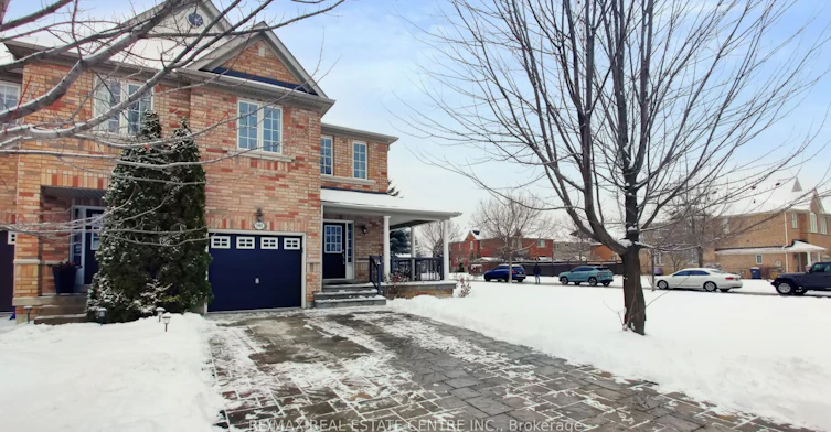 3941 Stardust Drive, Mississauga, ON, L5M 8A4 - 4
