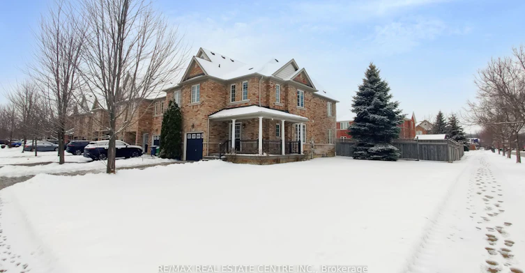 3941 Stardust Drive, Mississauga, ON, L5M 8A4 - 3
