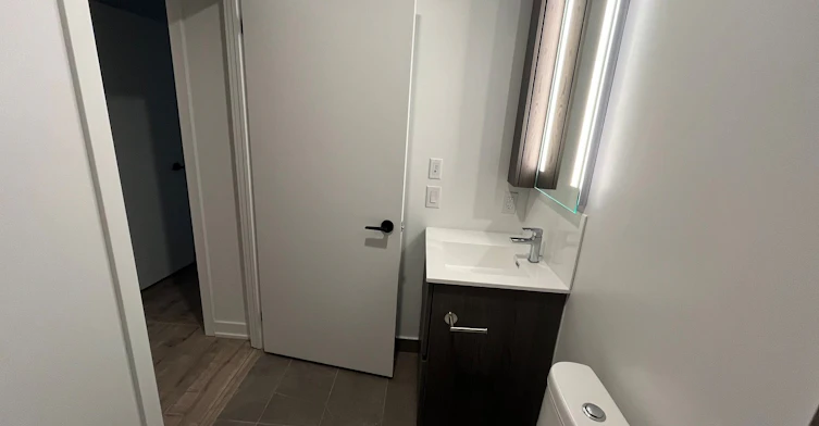 817-220 Missinnihe Way, Mississauga, ON, L5H 0A9 - 19