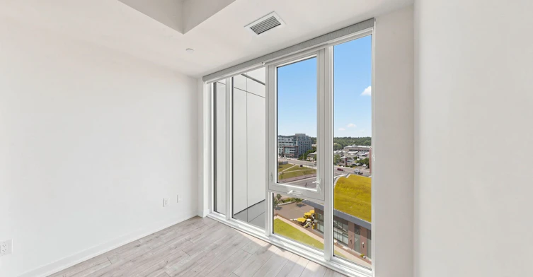 817-220 Missinnihe Way, Mississauga, ON, L5H 0A9 - 35