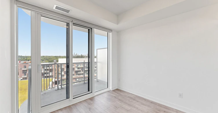 817-220 Missinnihe Way, Mississauga, ON, L5H 0A9 - 43
