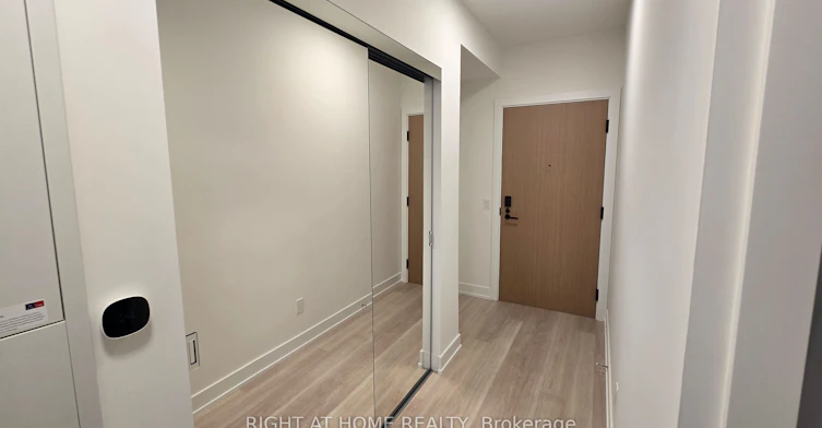 1707-60 Central Park Roadway N/A, Toronto, ON, M9A 0E6 - 21