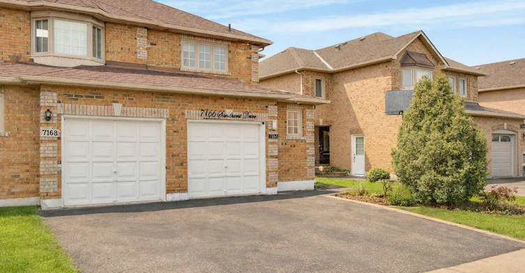 7166 Sandhurst Drive, Mississauga, ON, L5N 7H1 - 3