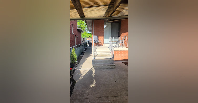 Lower Level-110 Milton Street, Toronto, ON, M8Y 2Y3 - 4