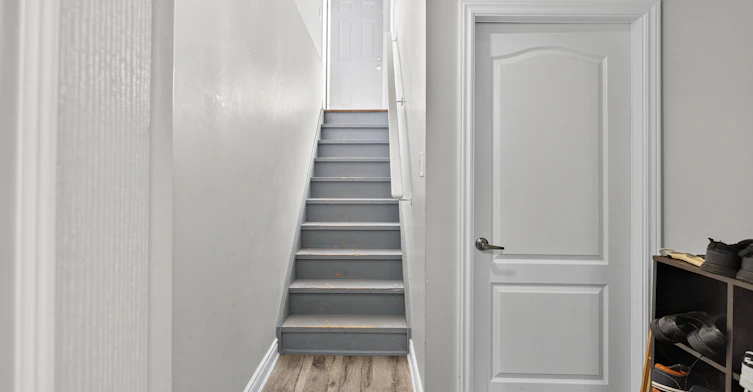 249 Hinton (Lower) Terrace, Milton, ON, L9T 7K6 - 3