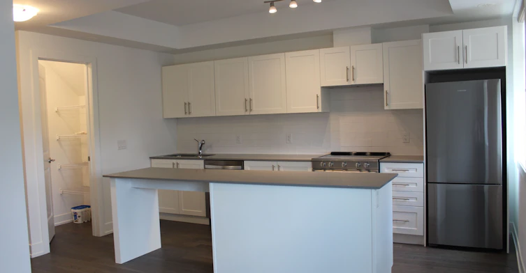 249-1075 Douglas Mccurdy Common, Mississauga, ON, L5G 0C6 - 2