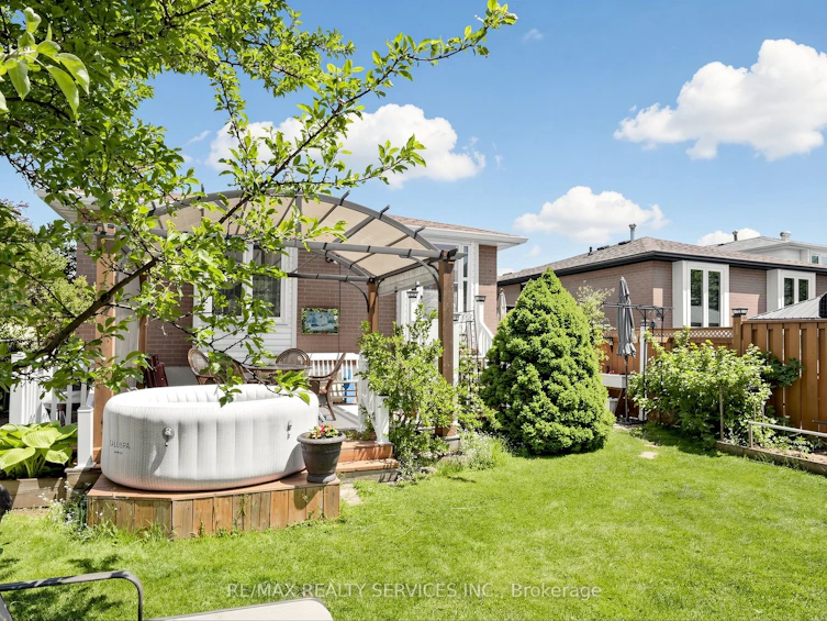 36 Glenvale Boulevard, Brampton, ON, L6S 1J1 - 43