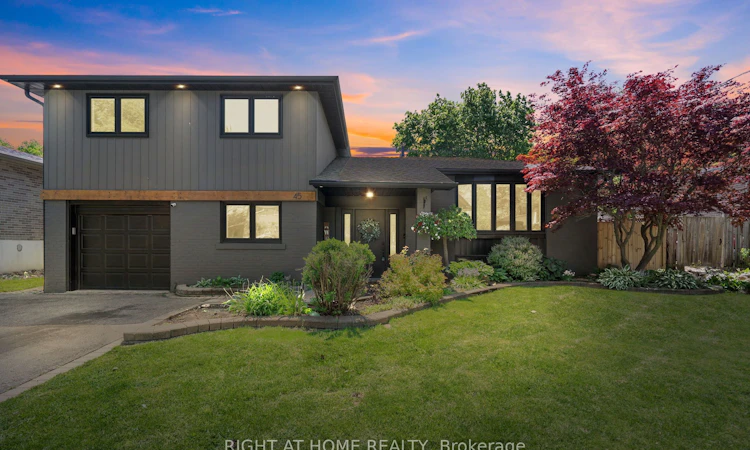 45 Irwin Crescent