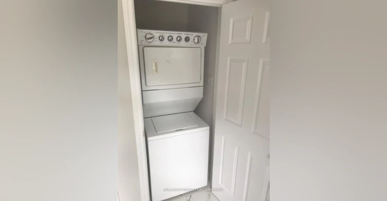 Upper-2119 Meadowbrook Road, Burlington, ON, L7P 2A6 - 8