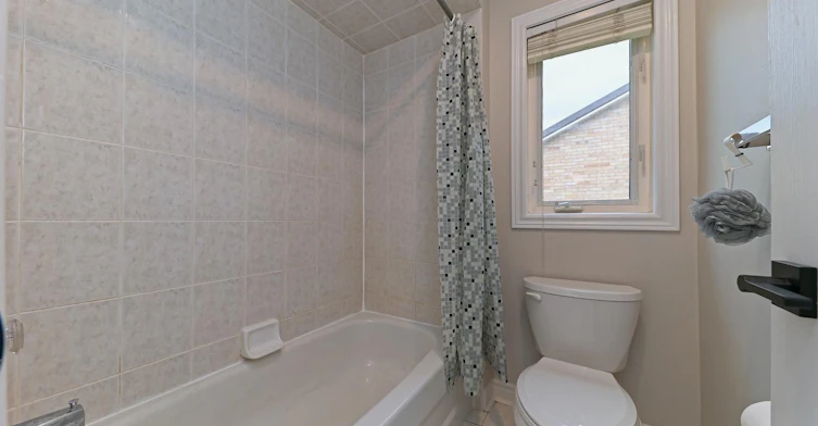 6843 Campbell Settler Court E, Mississauga, ON, L5W 1B3 - 38