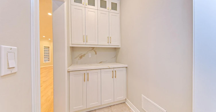 6843 Campbell Settler Court E, Mississauga, ON, L5W 1B3 - 25