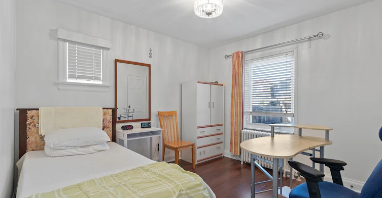 Main-55 Hartley Avenue, Toronto, ON, M6E 4E9 - 13