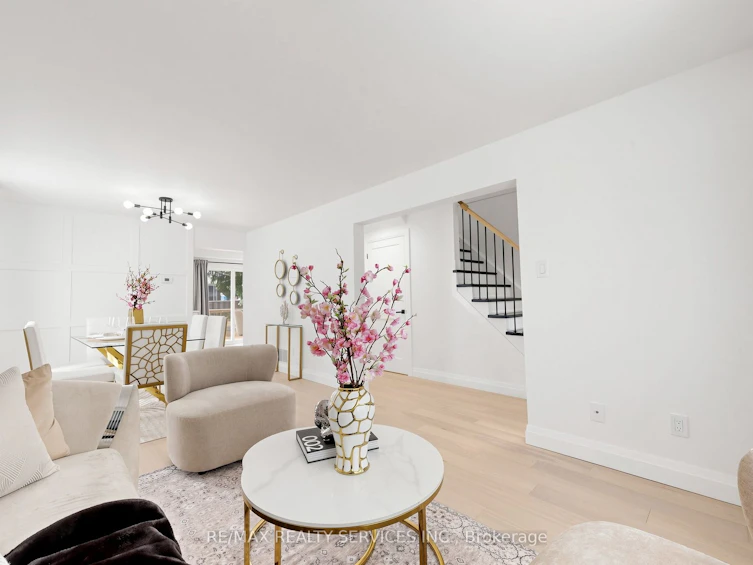 26 Mayfair Crescent, Brampton, ON, L6S 3N4 - 7