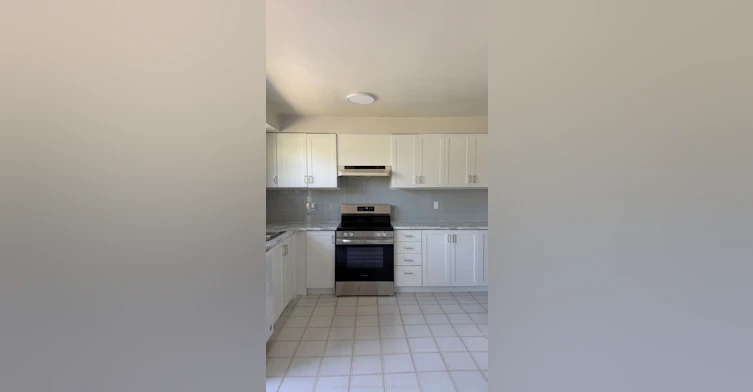 3796 Wyewood Road, Mississauga, ON, L4T 2A2 - 4