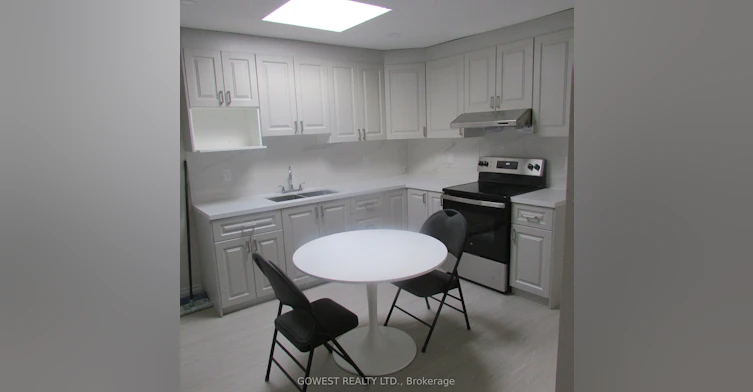 3rd Floor-24A Roncesvalles Avenue, Toronto, ON, M6R 2K3 - 7