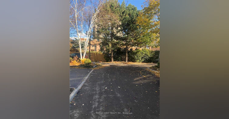 8-2295 Marine Drive, Oakville, ON, L6L 1C2 - 27