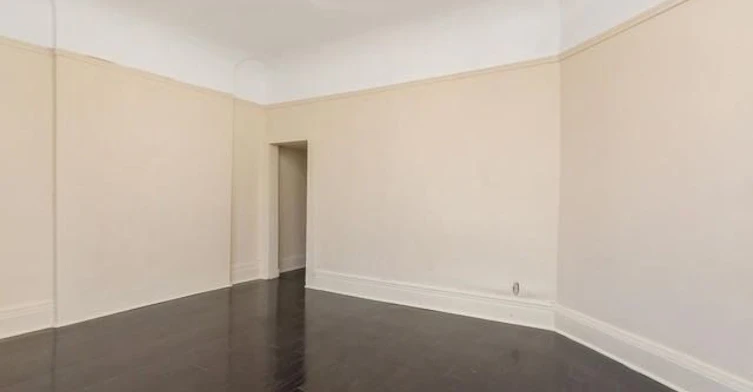 Main#1-2011 Dundas Street W, Toronto, ON, M6R 1W7 - 6